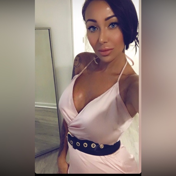 FASHION NOVA ROMPER - Picture 2 of 3